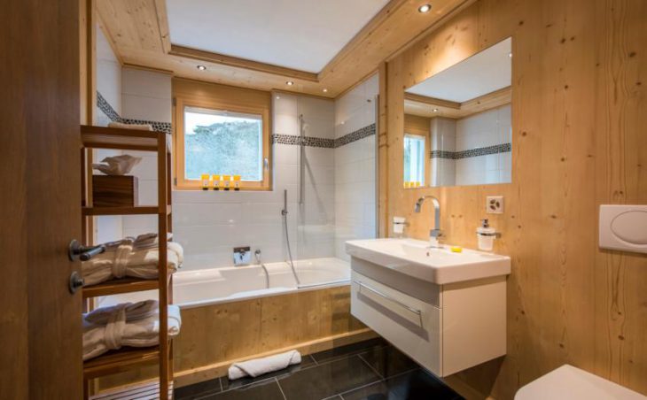Haus Leytron, Zermatt, Bathroom
